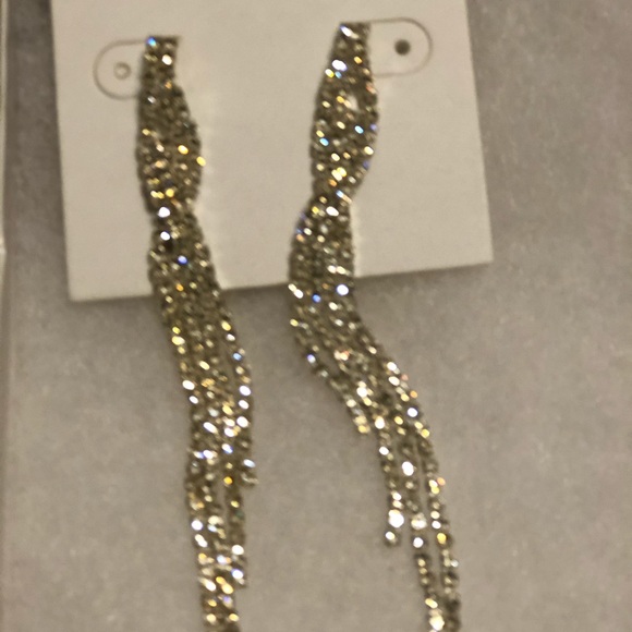 bundle dress shoes bracelet and earrings - Picture 9 of 9